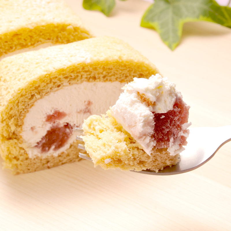 いちごチーズロールケーキ3